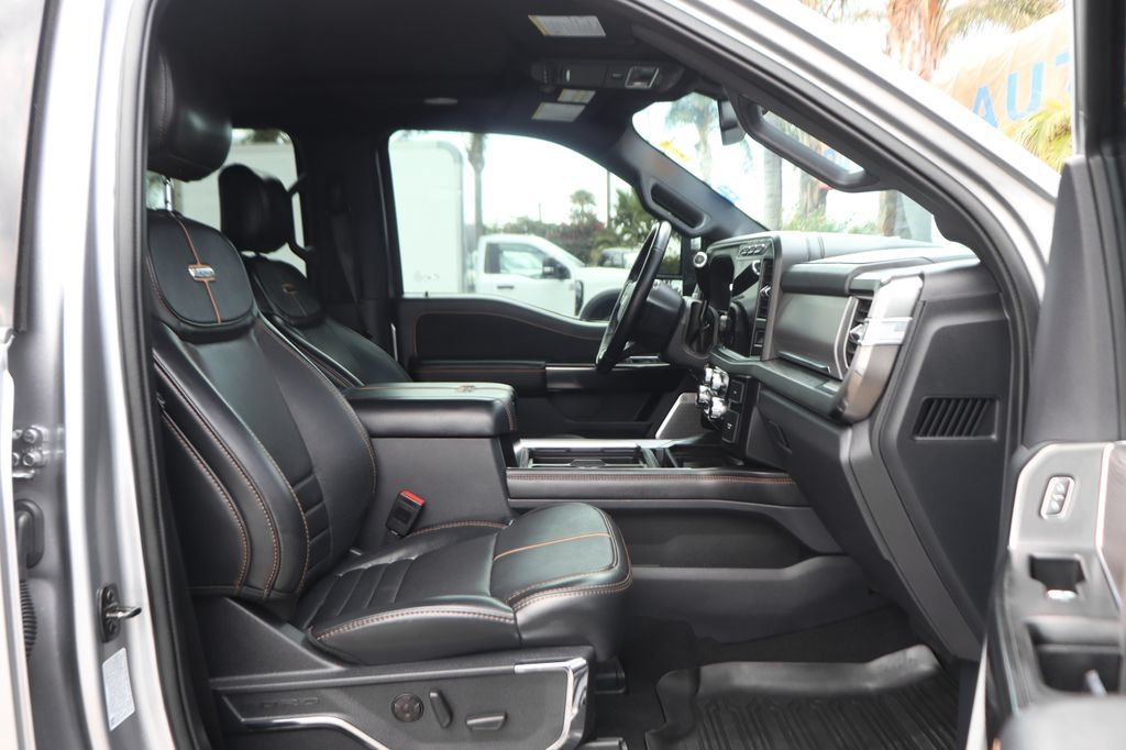 Used 2024 Ford F250 Platinum AWD/4WD image 43
