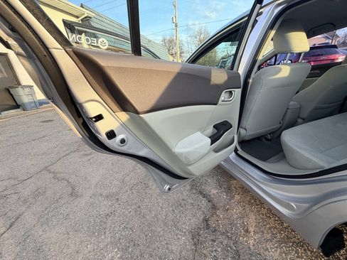 Used 2012 Honda Civic LX image 26