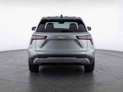 Used 2025 Chevrolet Equinox LT FWD image 7