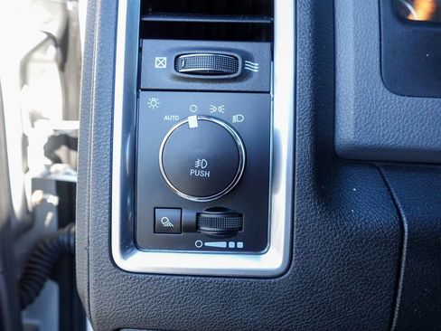 Used 2018 RAM 1500 Big Horn image 19