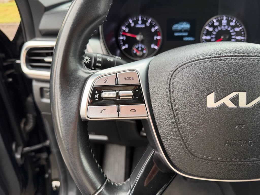 Used 2022 Kia Telluride LX AWD/4WD image 17