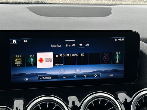 Certified 2025 Mercedes-Benz GLA 250 image 32