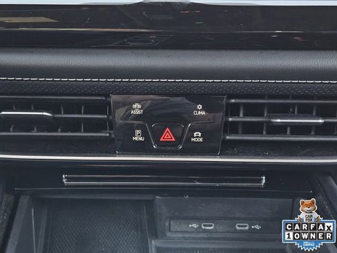 Used 2024 Volkswagen Atlas Cross Sport SE image 23