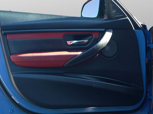 Used 2018 BMW M3 image 28