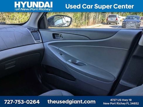Used 2012 Hyundai Sonata GLS w/ Popular Equipment Pkg FWD image 16