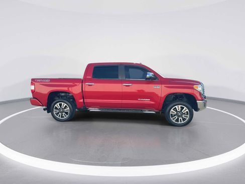 Used 2017 Toyota Tundra Limited w/ Limited Premium Package AWD/4WD image 9