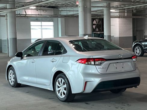 Used 2025 Toyota Corolla LE FWD image 8