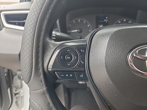 Used 2024 Toyota Corolla LE FWD image 11