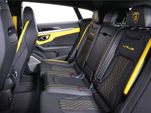 Used 2023 Lamborghini Urus S AWD/4WD image 25