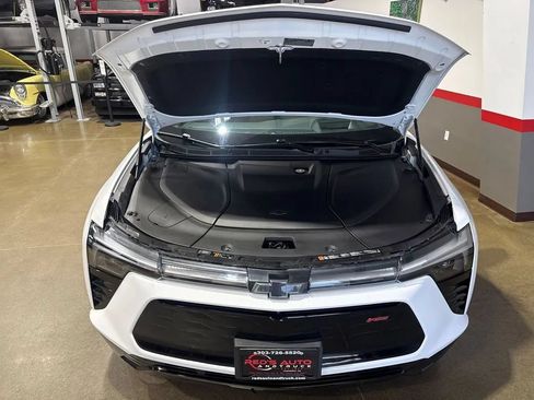 Used 2024 Chevrolet Blazer EV RS AWD/4WD image 8
