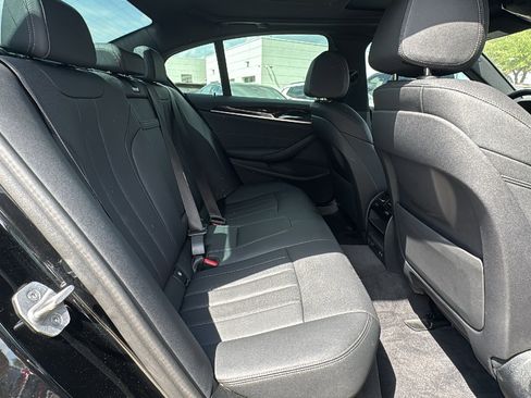 Used 2023 BMW 530i w/ Convenience Package RWD image 26