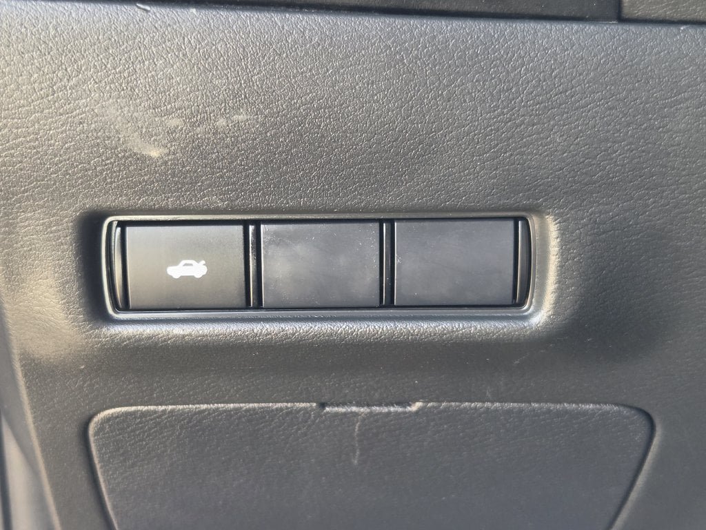 Used 2026 Nissan Sentra SV w/ Floor Mat Package FWD image 24