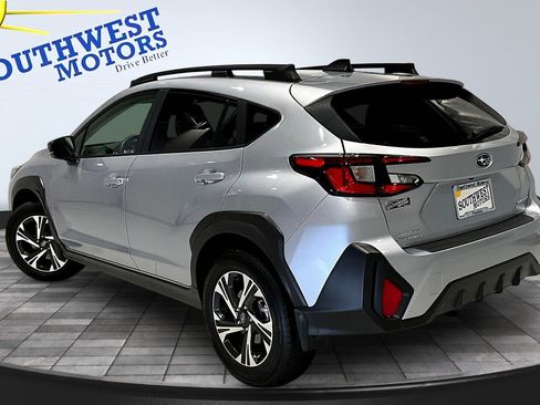 Used 2024 Subaru Crosstrek 2.0i Premium AWD/4WD image 4