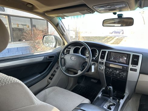 Used 2007 Toyota 4Runner SR5 image 26