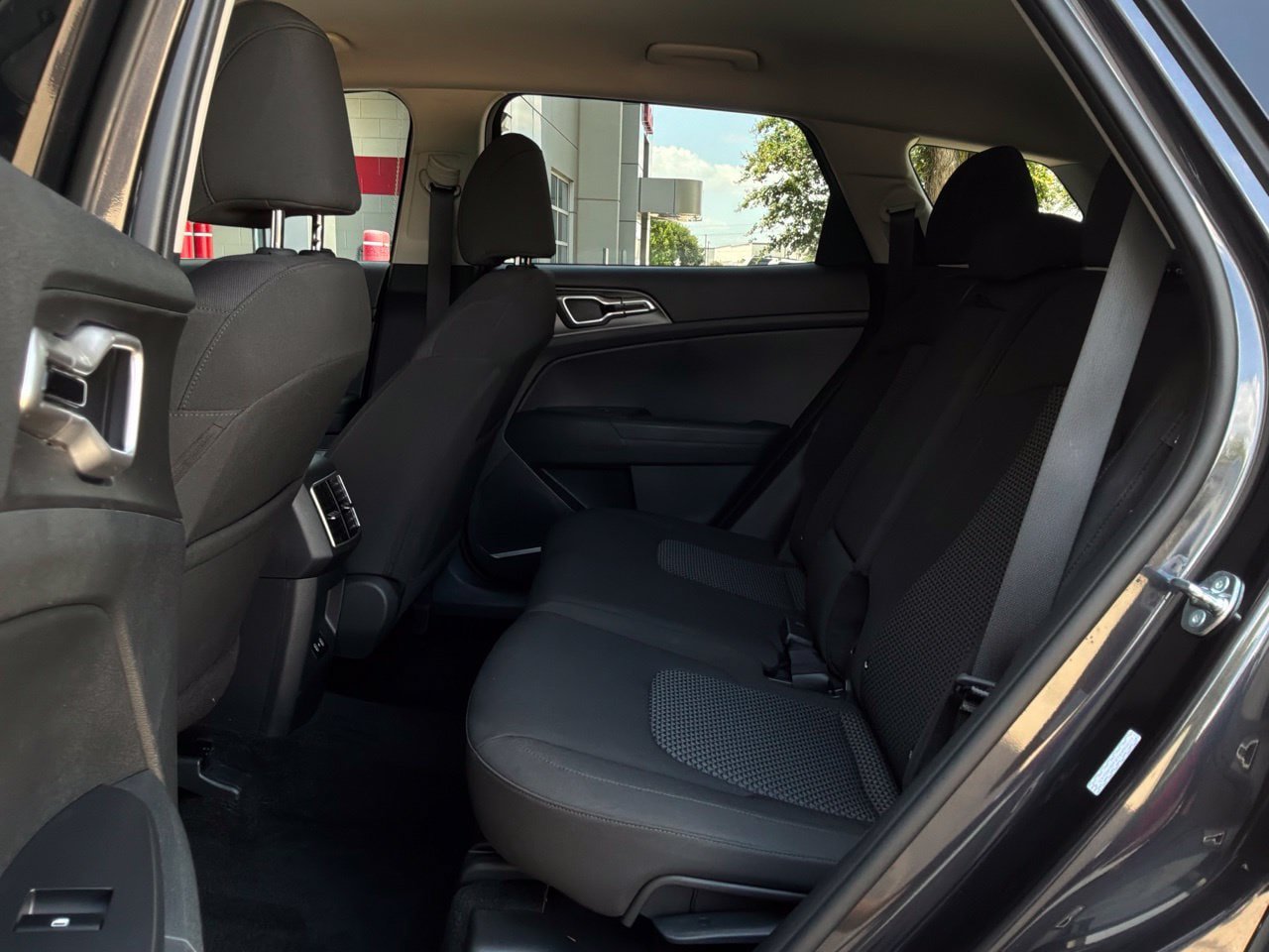 Used 2026 Kia Sportage LX FWD image 11