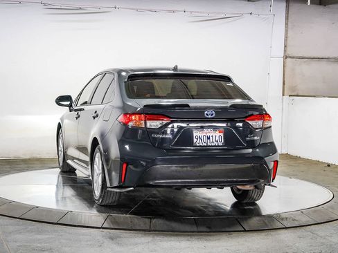 Certified 2024 Toyota Corolla LE w/ LE Convenience Package FWD image 5