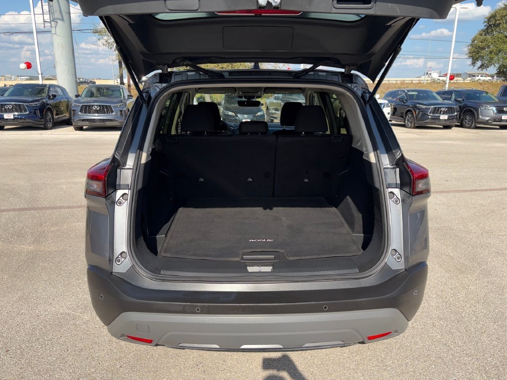 Used 2023 Nissan Rogue S FWD image 28