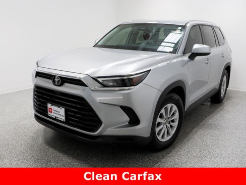 Certified 2024 Toyota Grand Highlander XLE image 2