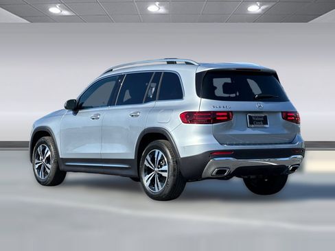 Used 2026 Mercedes-Benz GLB 250 image 3