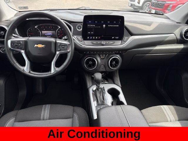 Used 2024 Chevrolet Blazer LT w/ Convenience Package FWD image 24