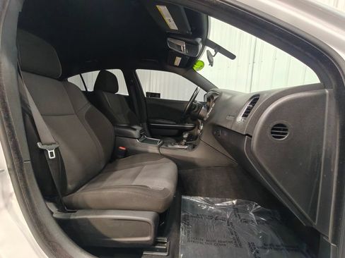 Used 2022 Dodge Charger SXT RWD image 21