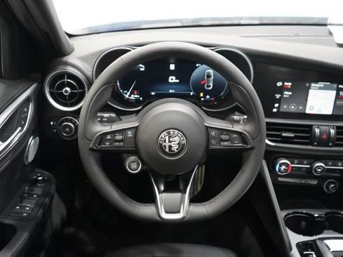 New 2025 Alfa Romeo Giulia AWD image 12