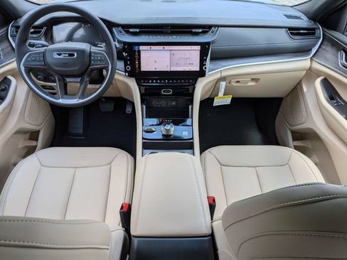 New 2026 Jeep Grand Cherokee Limited AWD/4WD image 15