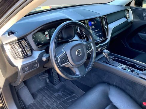 Used 2020 Volvo XC60 T5 Momentum AWD/4WD image 17