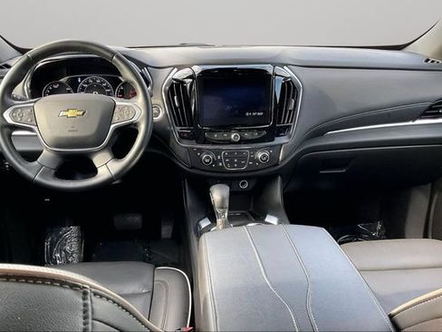 Used 2023 Chevrolet Traverse Premier AWD/4WD image 15