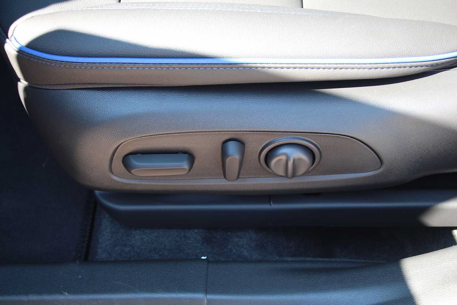 New 2026 Buick Envista Sport Touring w/ Convenience I Package FWD image 29