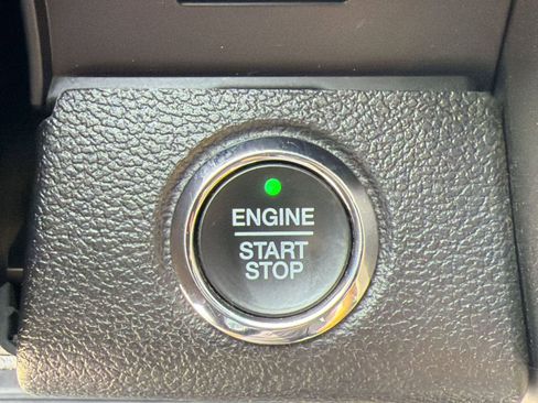 Used 2019 Ford F150 Lariat w/ Equipment Group 502A Luxury image 23