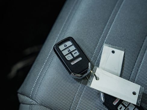 Used 2019 Honda CR-V EX image 47