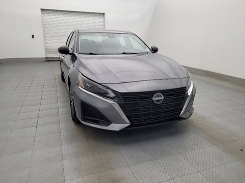 Used 2024 Nissan Altima 2.5 SV image 14