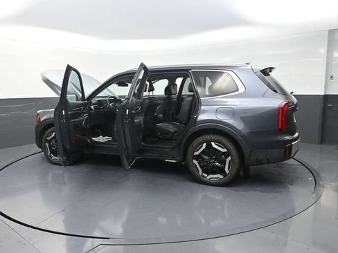 Used 2024 Kia Telluride S w/ S Sunroof Package AWD/4WD image 37