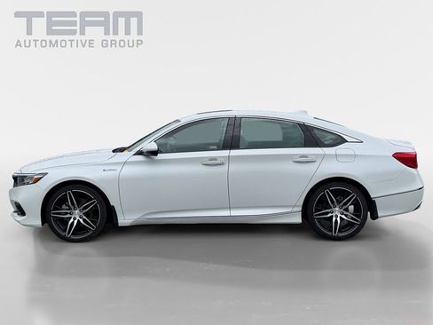Used 2022 Honda Accord Touring image 4
