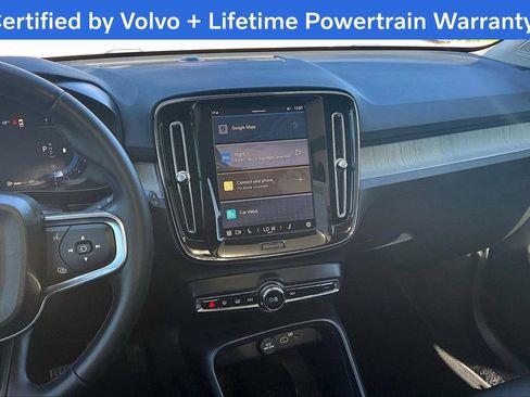Certified 2025 Volvo XC40 B5 Plus image 8