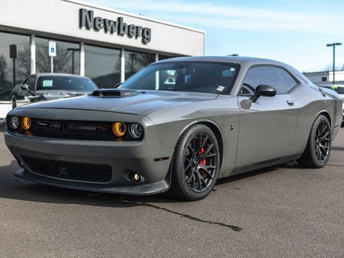 Used 2018 Dodge Challenger R/T Scat Pack image 4