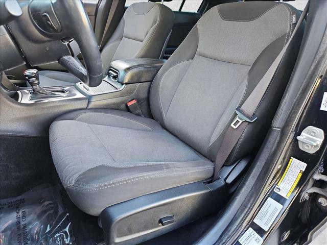 Used 2015 Dodge Charger SE w/ Sport Appearance Group RWD image 14