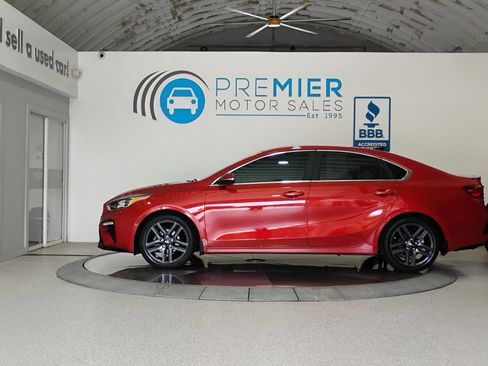 Used 2019 Kia Forte EX w/ Option Group 020 FWD image 2