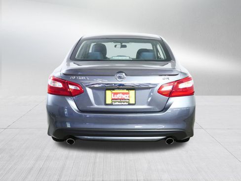 Used 2016 Nissan Altima 2.5 SR FWD image 6