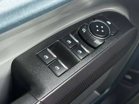 Used 2024 Ford Maverick XL FWD image 21