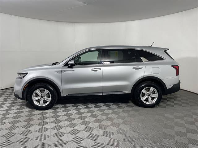 Used 2022 Kia Sorento LX AWD/4WD image 4