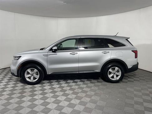 Used 2022 Kia Sorento LX AWD/4WD image 4