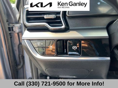 Certified 2023 Kia Sportage EX FWD image 30