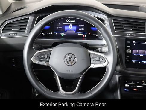 Used 2023 Volkswagen Tiguan SE image 7