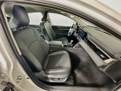 Used 2026 Toyota Camry XLE AWD/4WD image 28