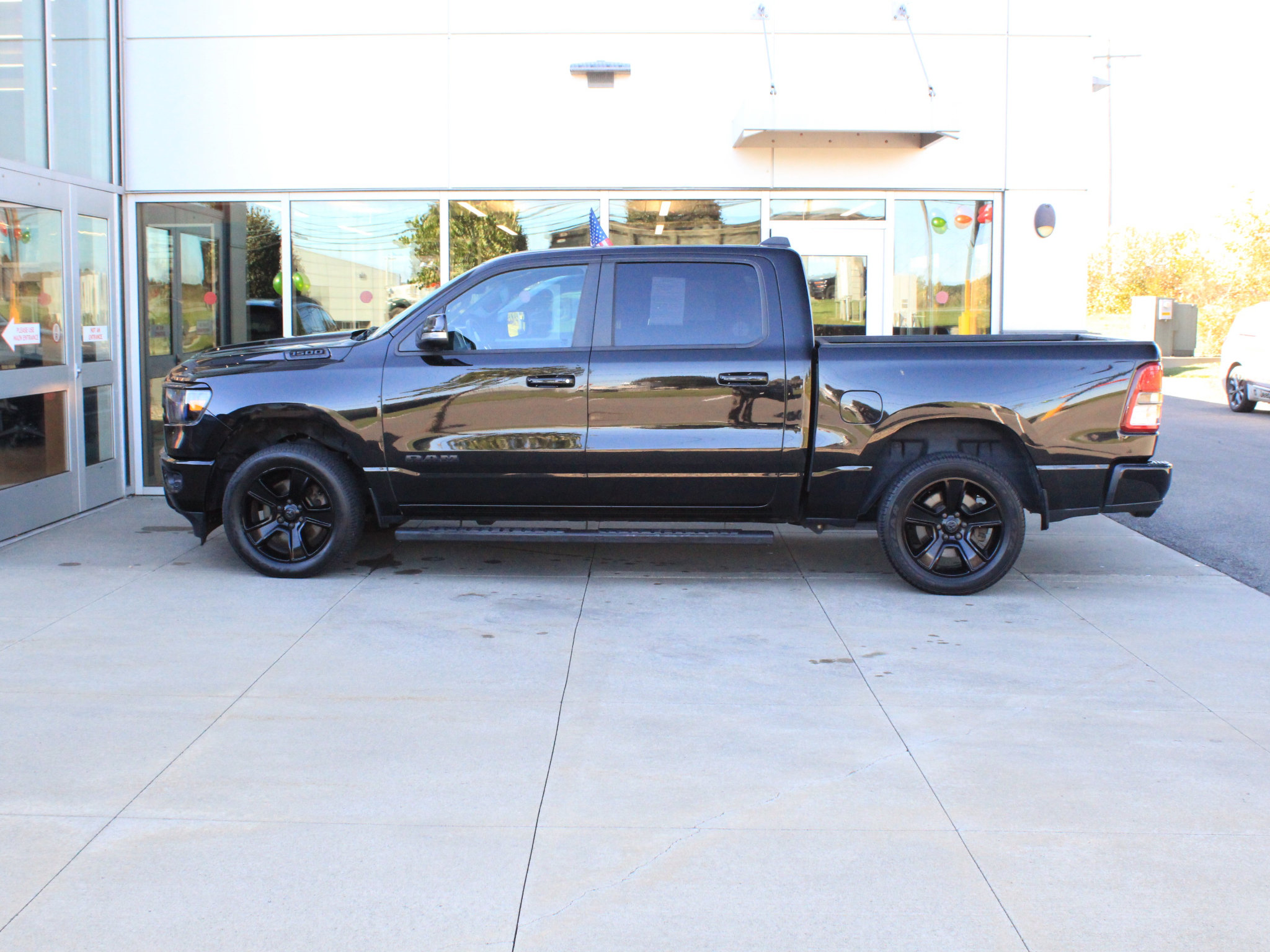 Used 2020 RAM 1500 Big Horn AWD/4WD image 5