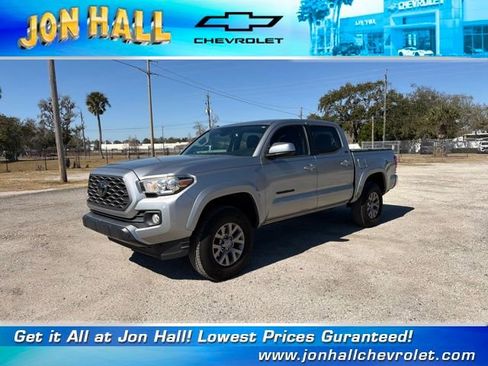 Used 2018 Toyota Tacoma 2WD Double Cab image 2