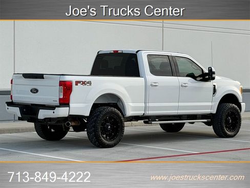 Used 2017 Ford F250 XLT w/ XLT Premium Package AWD/4WD image 8
