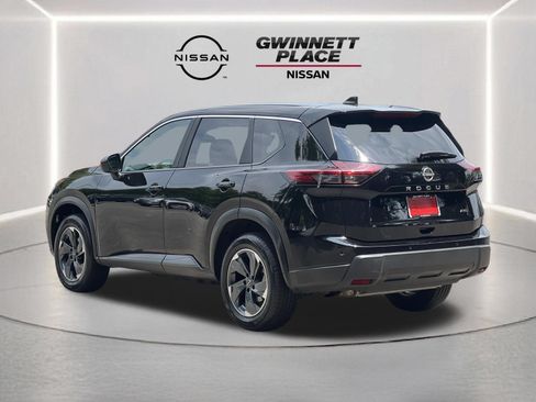 Used 2025 Nissan Rogue SV AWD/4WD image 22